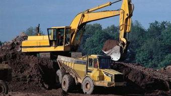 国产大型210轮式挖机视频,震撼演绎大国重器风采