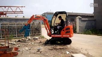老外开国产挖掘机视频,老外操作体验视频走红网络